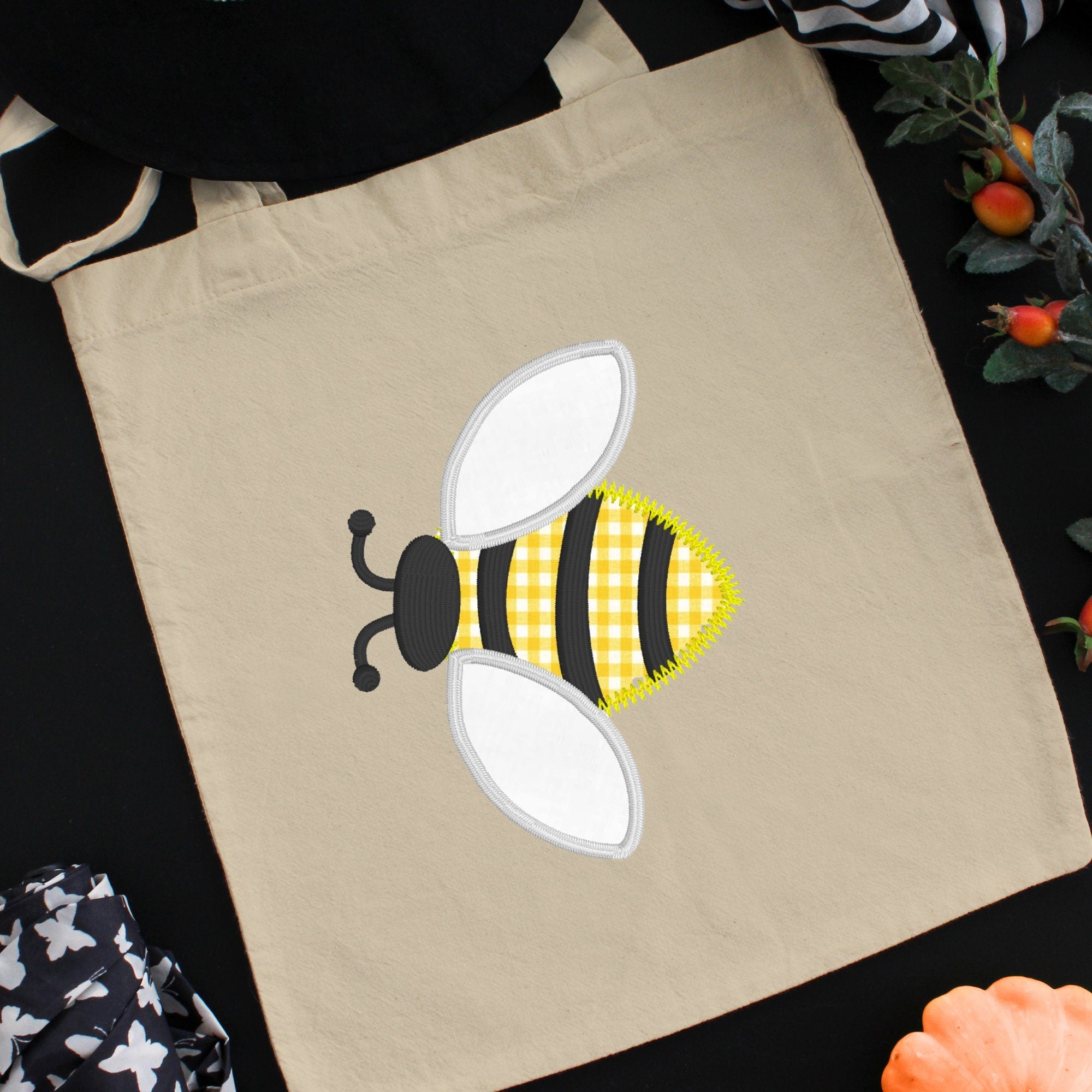 Bumblebee Applique Machine Embroidery Design, Zig Zag Applique Bee Embroidery Design, Bee Applique Design, Insect Embroidery
