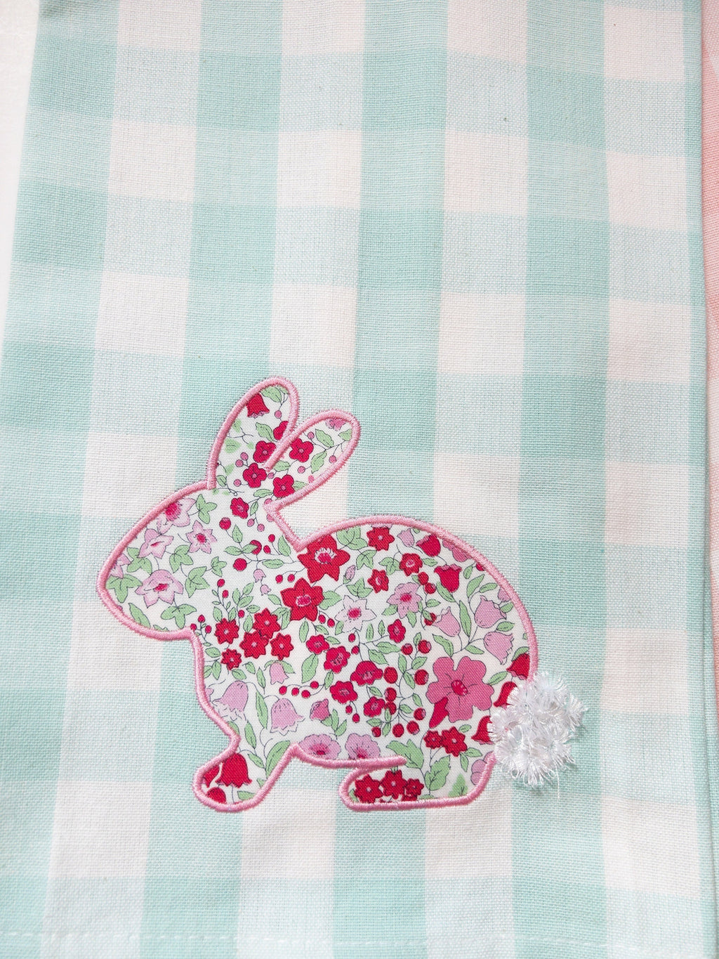 Fringe Bunny Applique Machine Embroidery Design, Satin Stitch Applique Bunny with Fringe Fluffy Tail Machine Embroidery Design, Easter Bunny