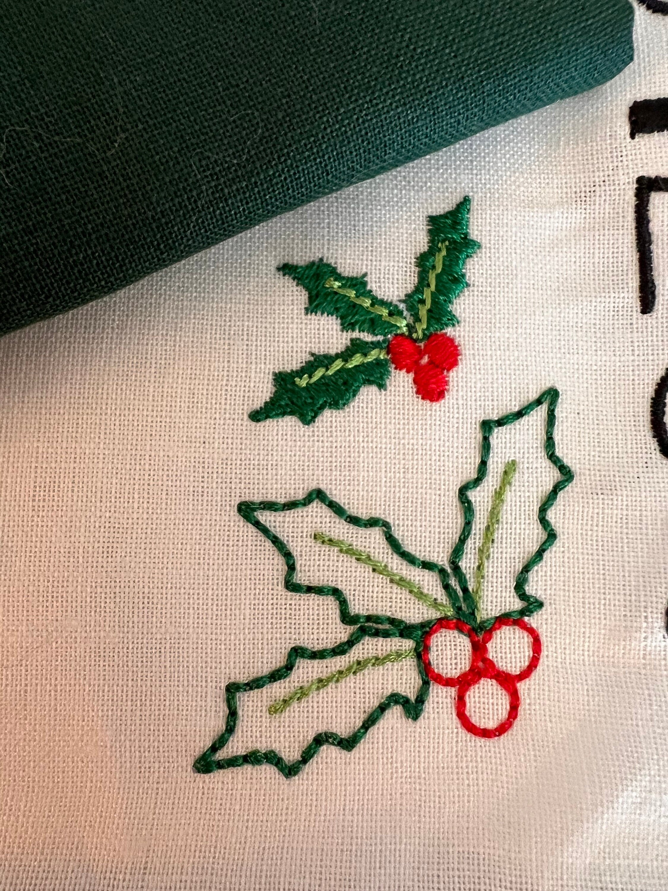 Tiny Holly Machine Embroidery Design, Mini Holly Embroidery Design, Tiny Christmas Designs for small embroidery, Bean Stitch Holly Design