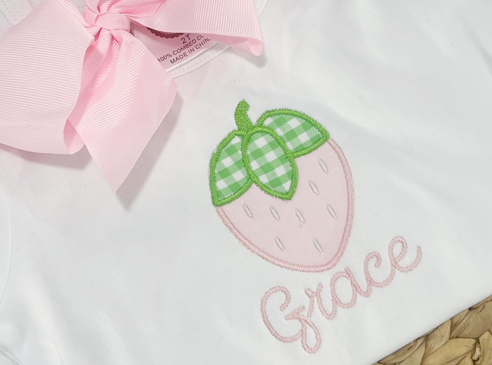 Strawberry Applique Machine Embroidery Design, Simple Strawberry Embroidery Design, Spring Strawberry Embroidery, Fruit Applique Design