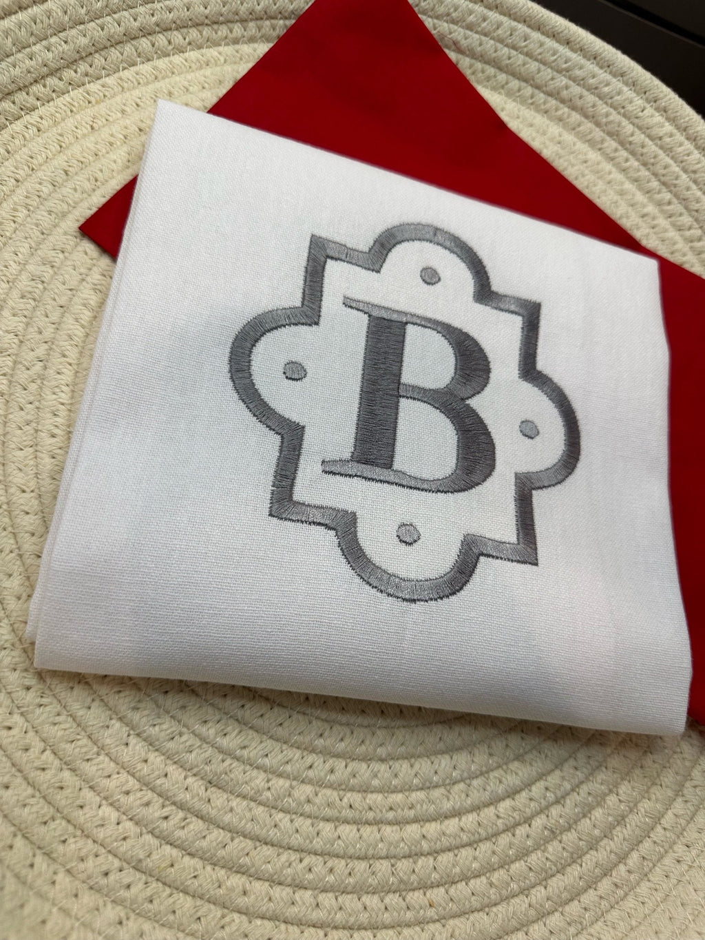 Quatrefoil Satin Stitch Monogram Frame, The Liza Monogram Frame, French Monogram Machine Embroidery, Satin Stitch Monogram Frame